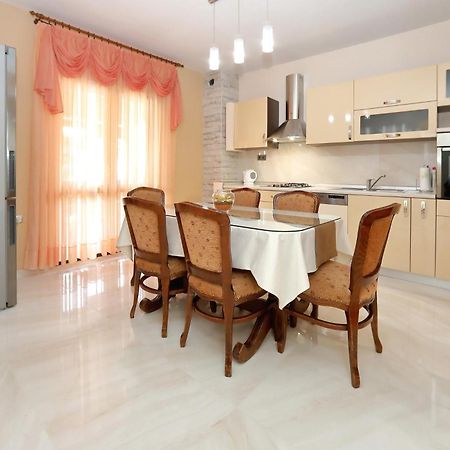 ביבינייה Apartment Lucijan חדר תמונה