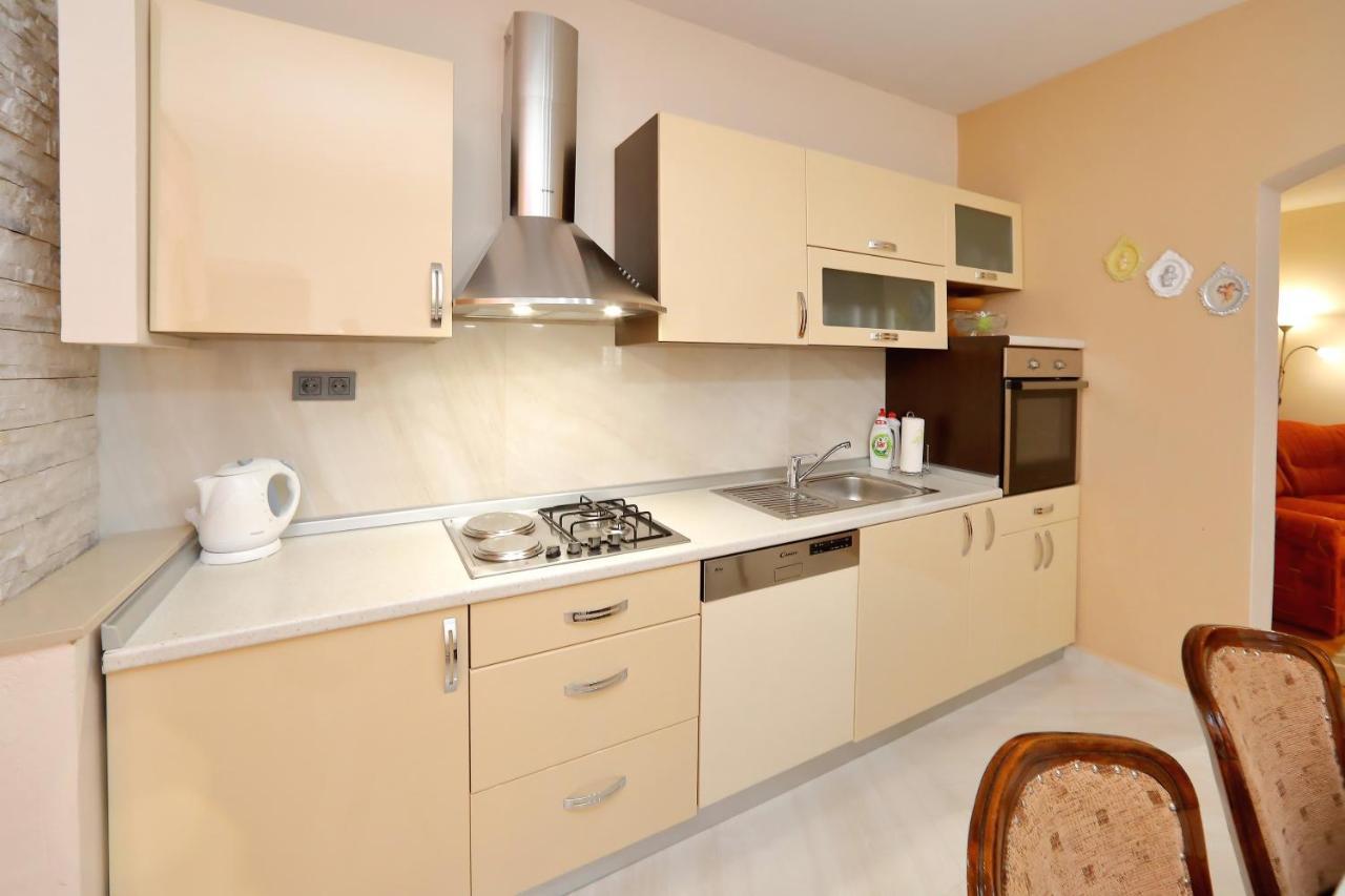 ביבינייה Apartment Lucijan מראה חיצוני תמונה