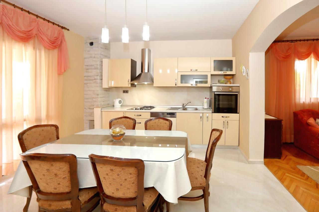 ביבינייה Apartment Lucijan מראה חיצוני תמונה