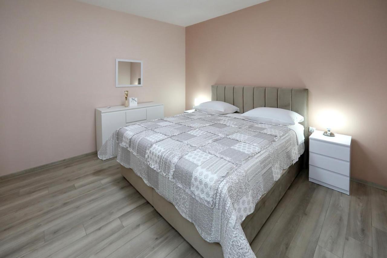ביבינייה Apartment Lucijan מראה חיצוני תמונה